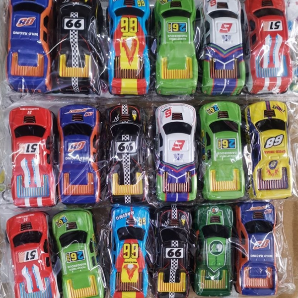 Wild Racing Pull-Back Car Set
